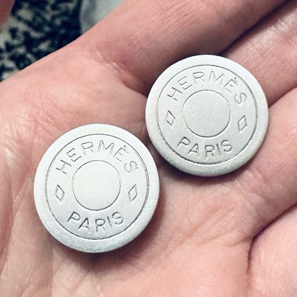 Hermès AUTHENTIC Bijouterie Fantaisie Clou de Selle Logo Silver Clip On Earrings - Picture 2 of 16